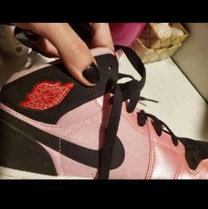 Pink nike air jordans